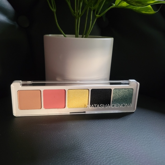 Natasha Denona Other - Natasha Denona full sized 5 pan palette